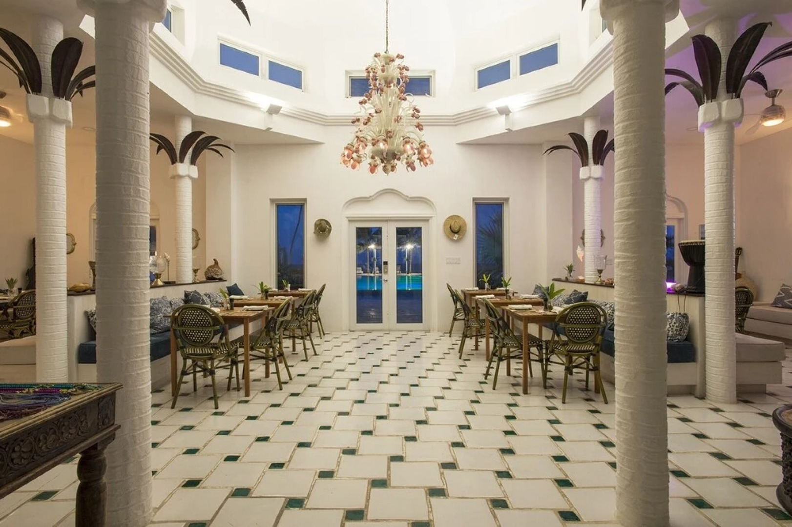 La Bougainvillea Estate 12 Bedroom Duplex