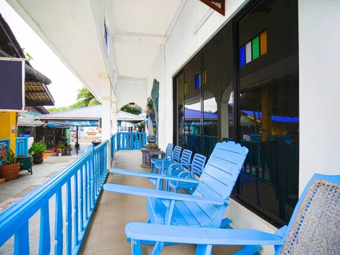 OYO 872 Villa Tomasa Beach Resort