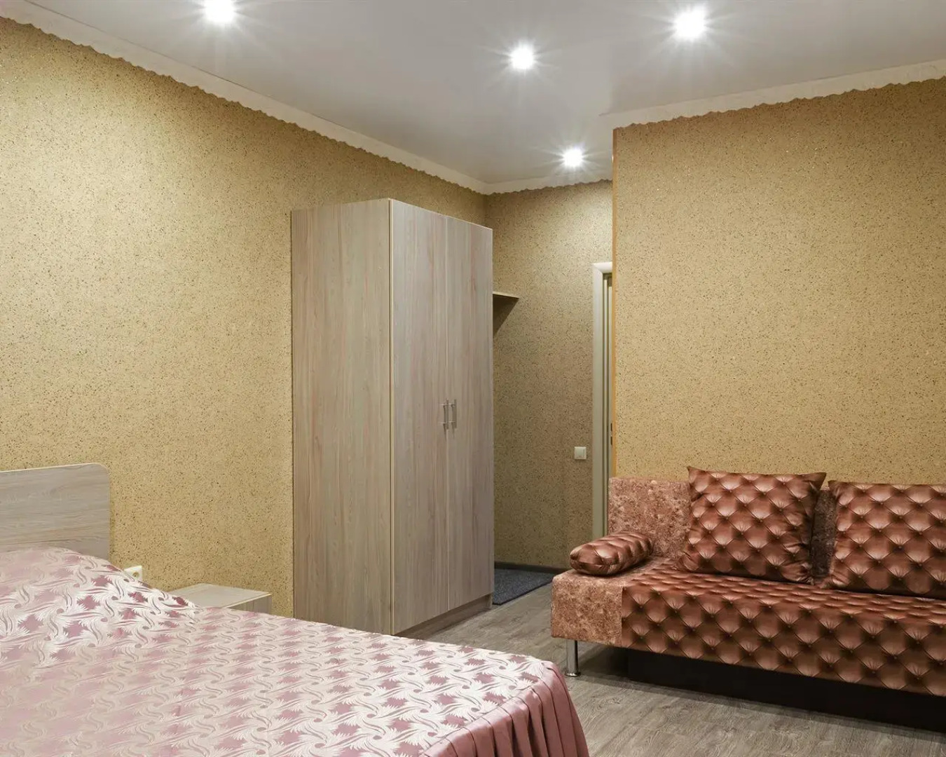 Guest House on Partizanskaya