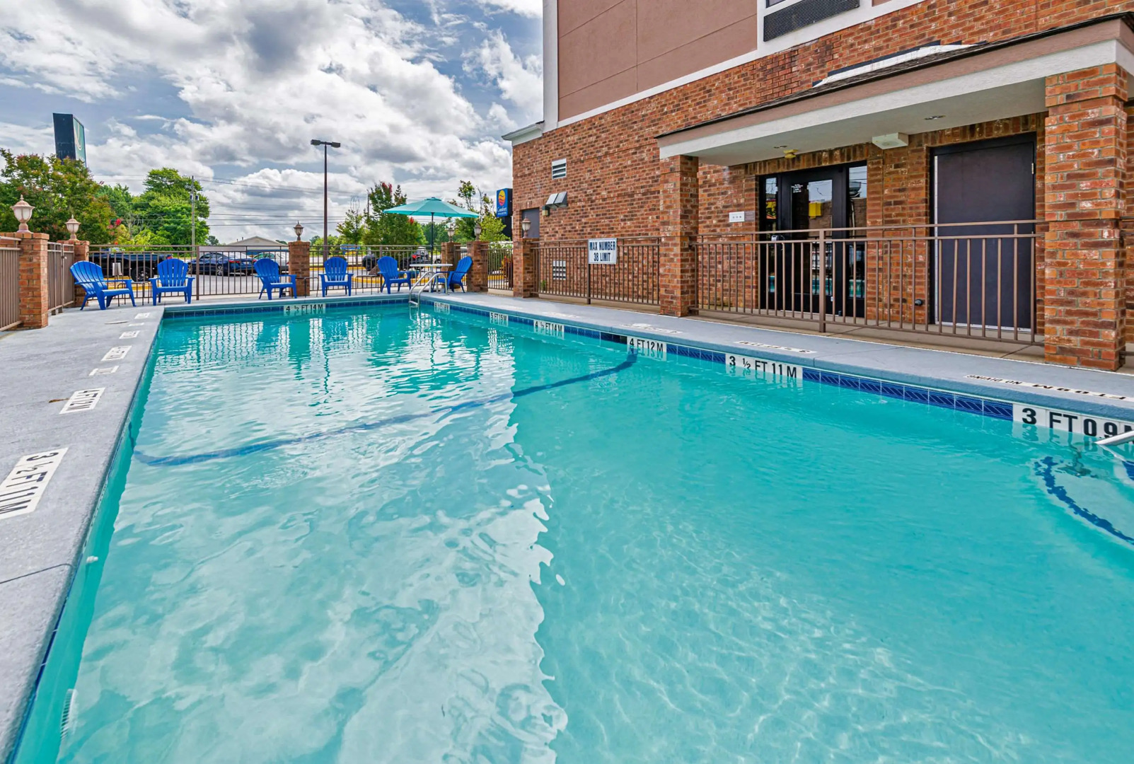 Comfort Inn & Suites Augusta West Near Fort Gordon