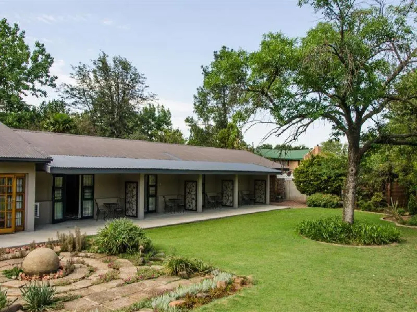 9 On Kromellenboog Guesthouse