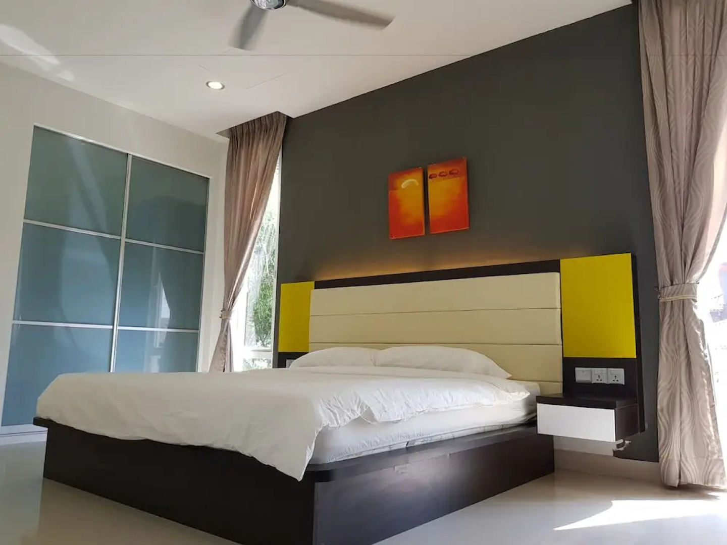 3 Storey Bungalow For Homestay