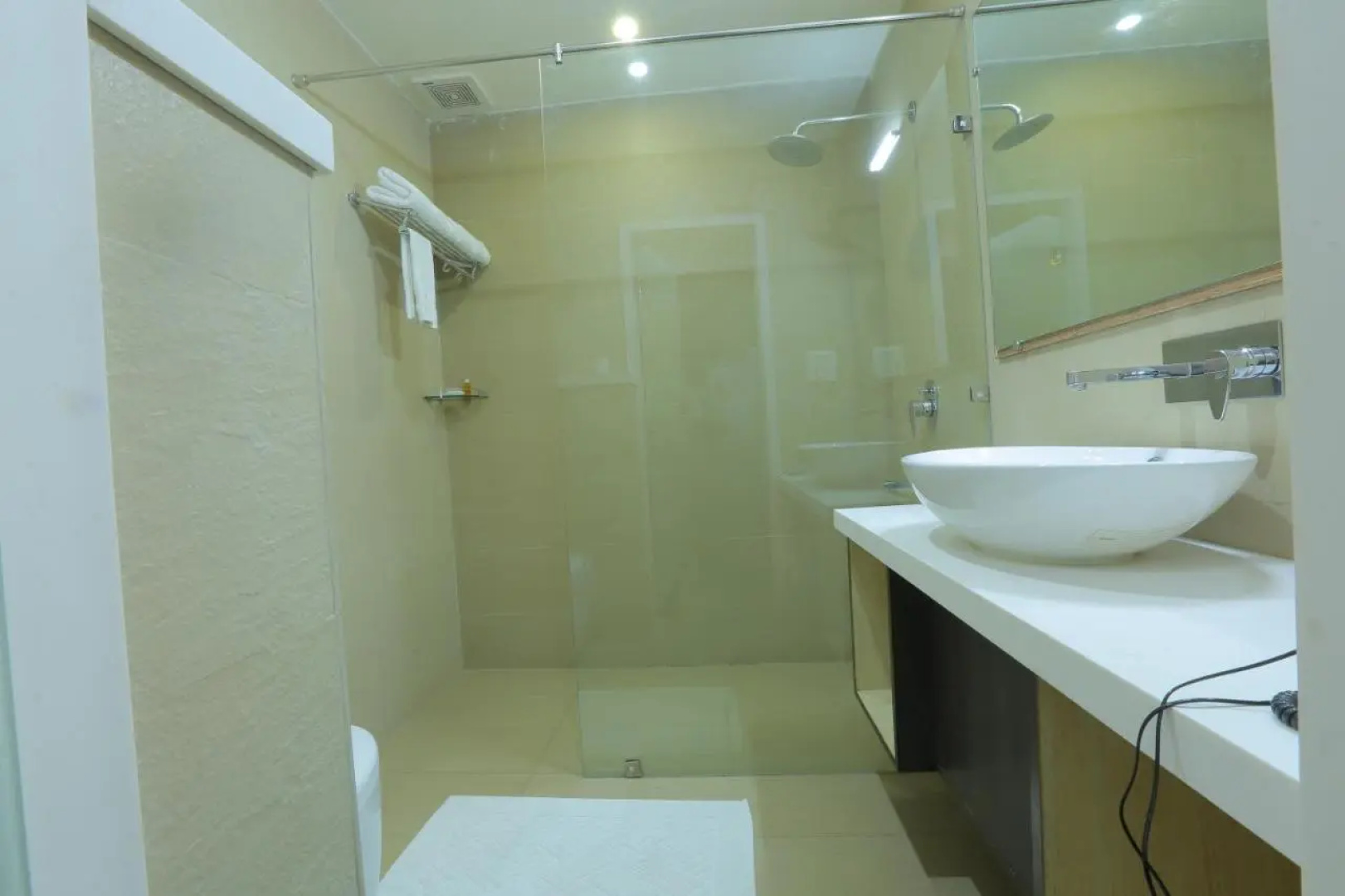 Hotel Vasundhara Palace Rishikesh