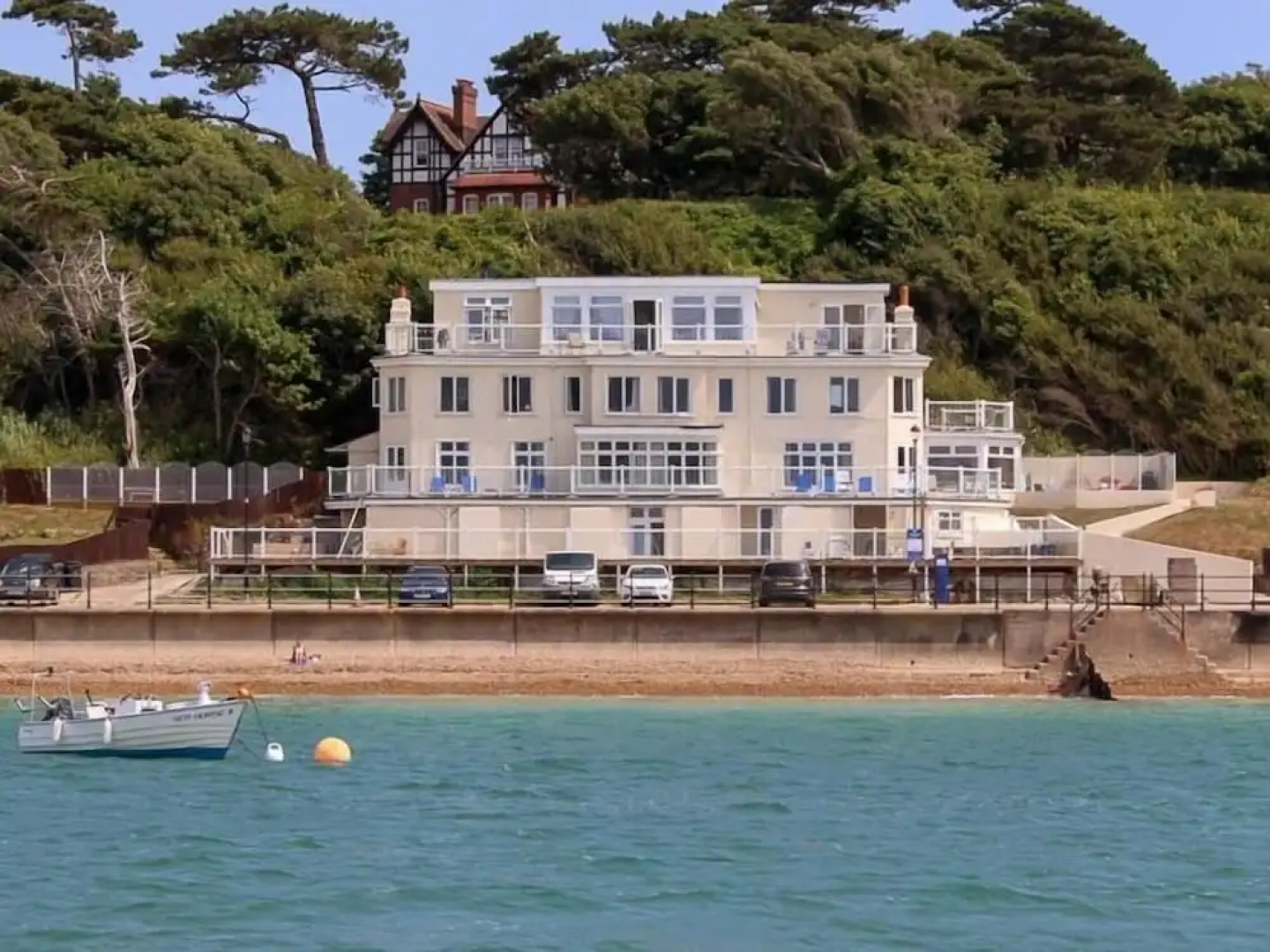 Garden Apartment On The Beach