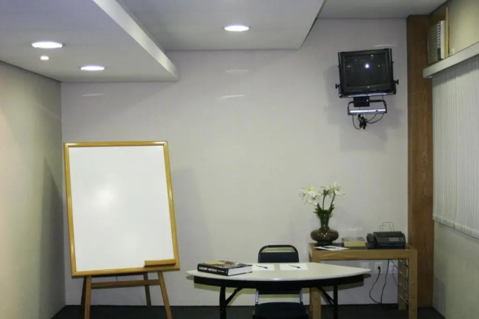 Augustus Plaza Hotel