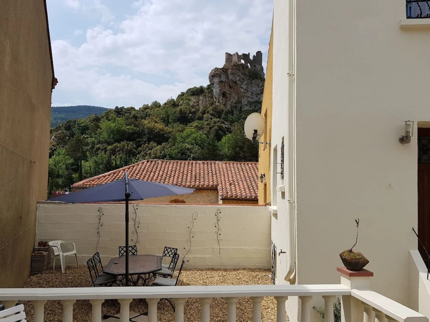 Quaint Holiday Home in Languedoc-roussillon With Garden