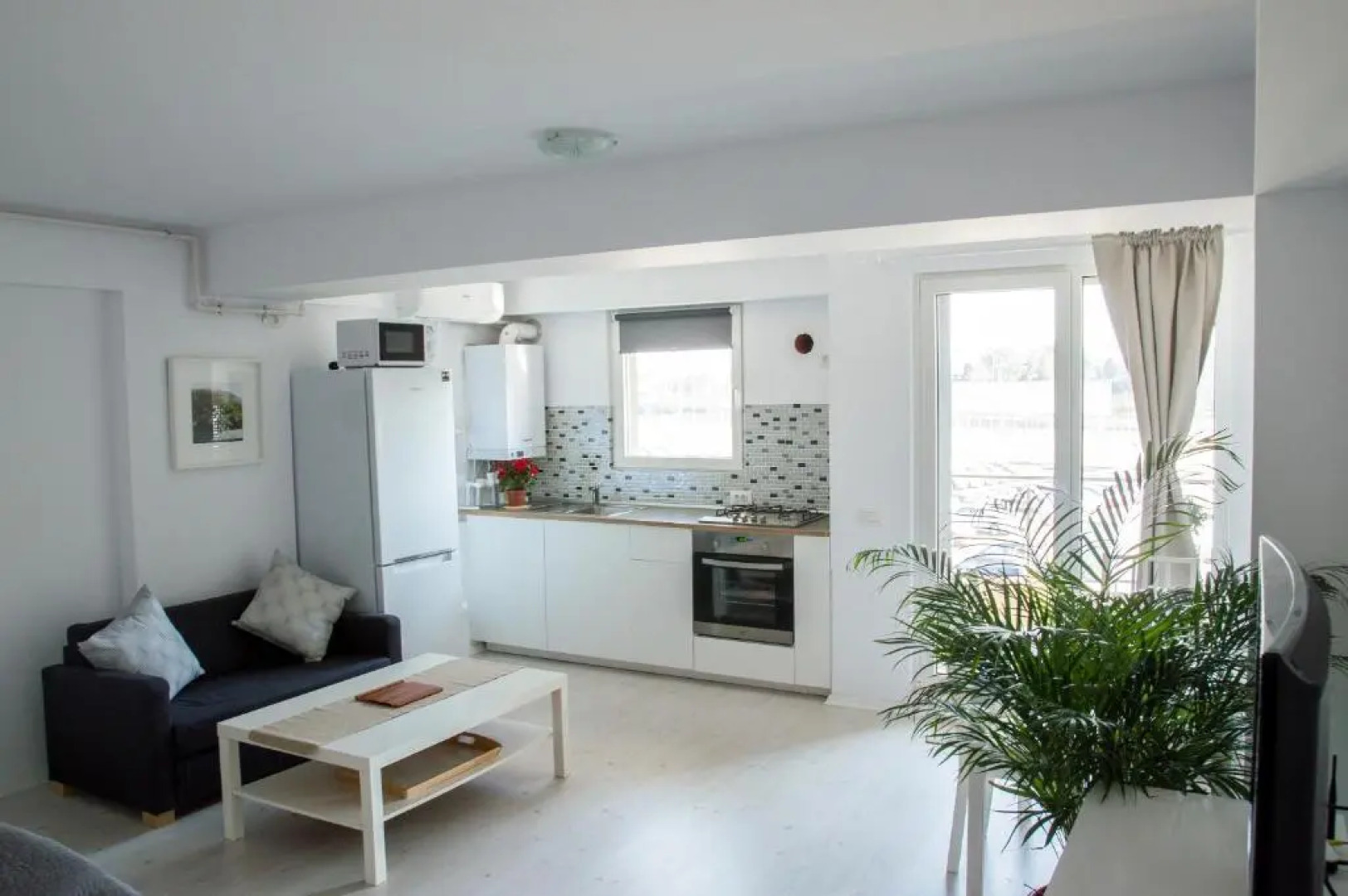 Airport Residence - Across from Otopeni Airport