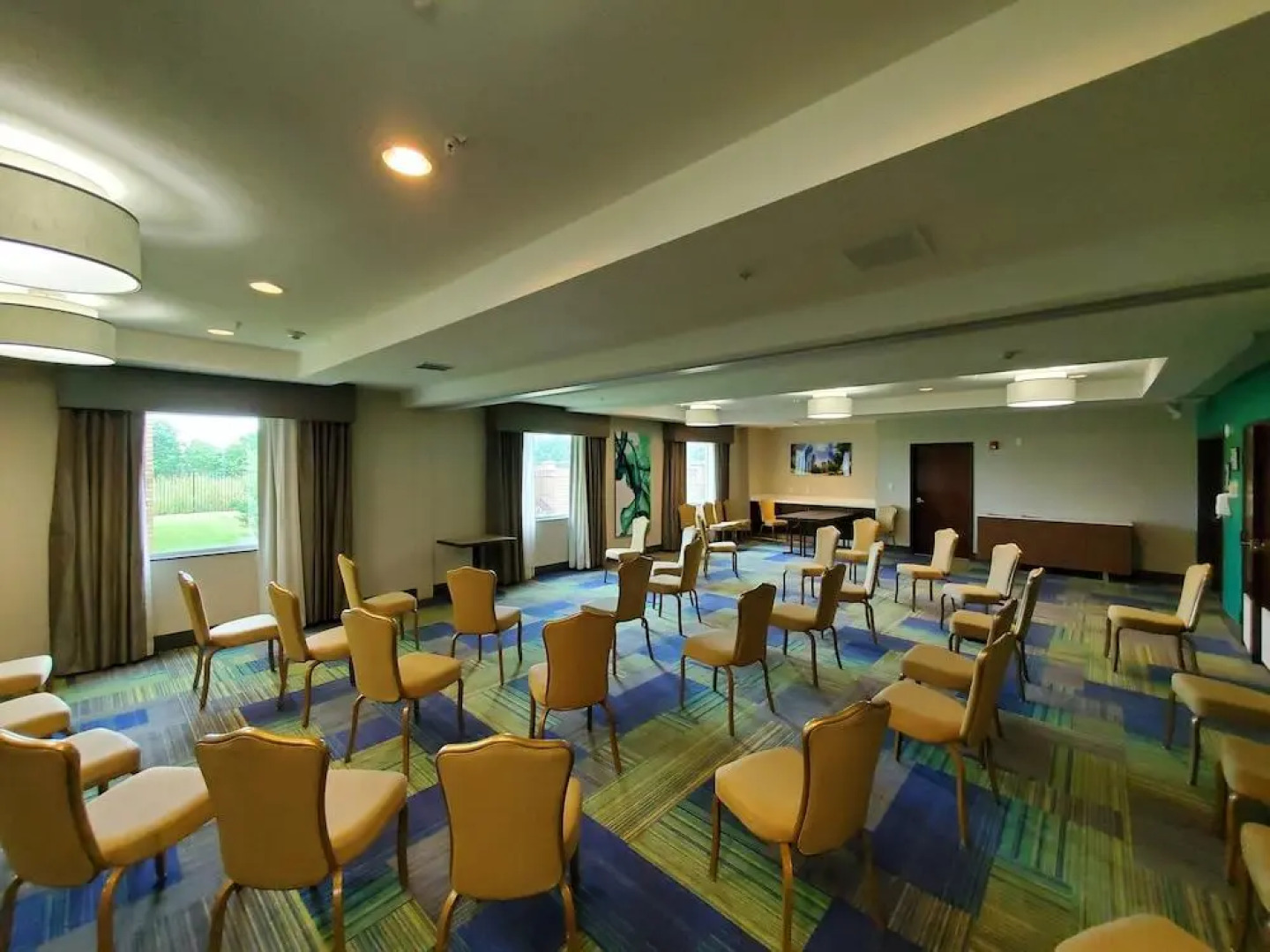 Holiday Inn Express Hotel & Suites Pearland