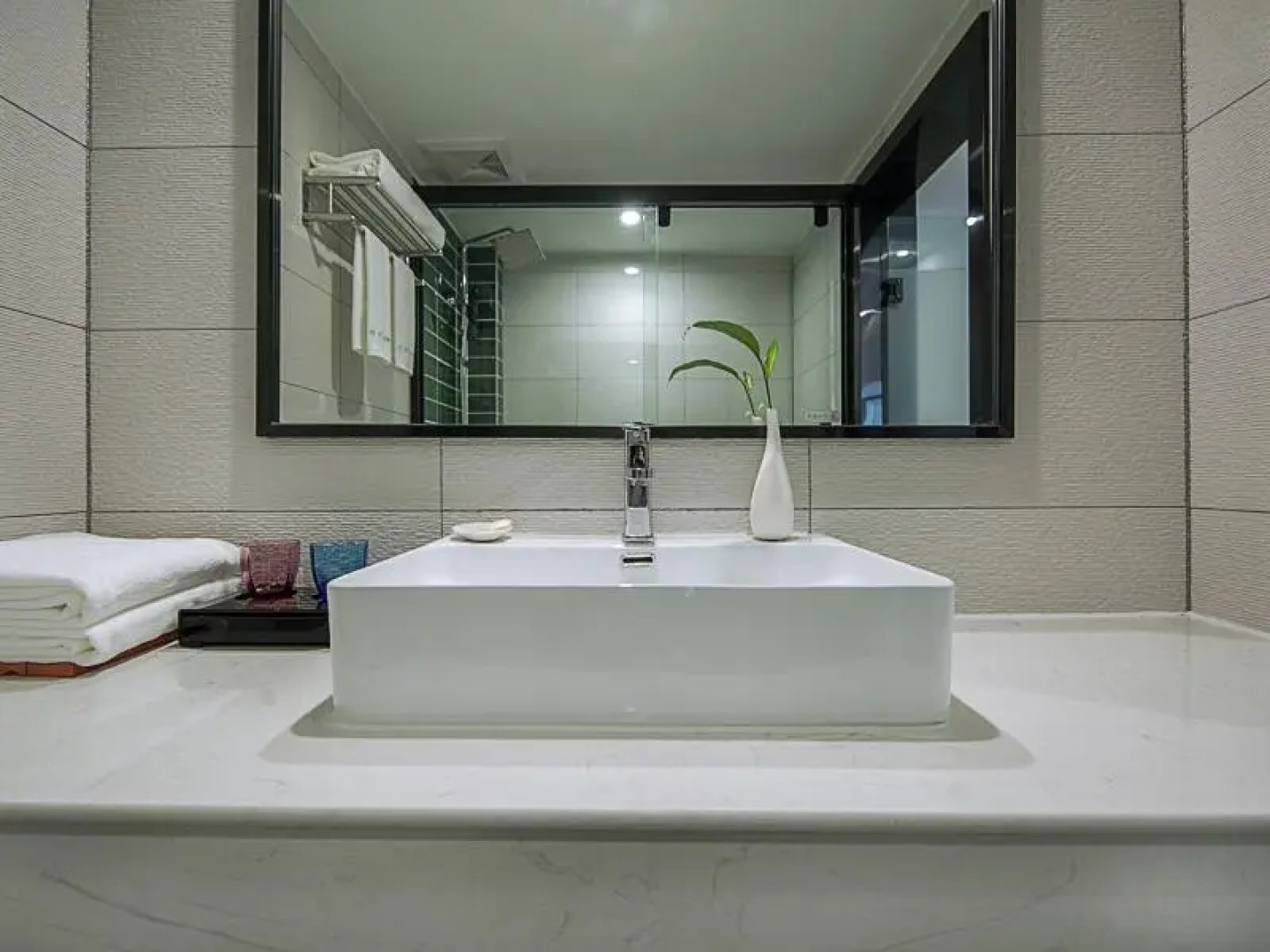 Green Tree Inn Tengchong Rehai Hot Spring Airport