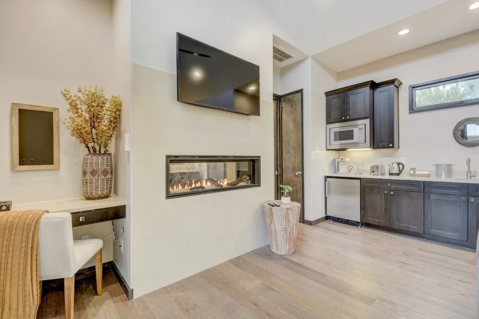 2113 Barbaro Way Cabin Unit 14