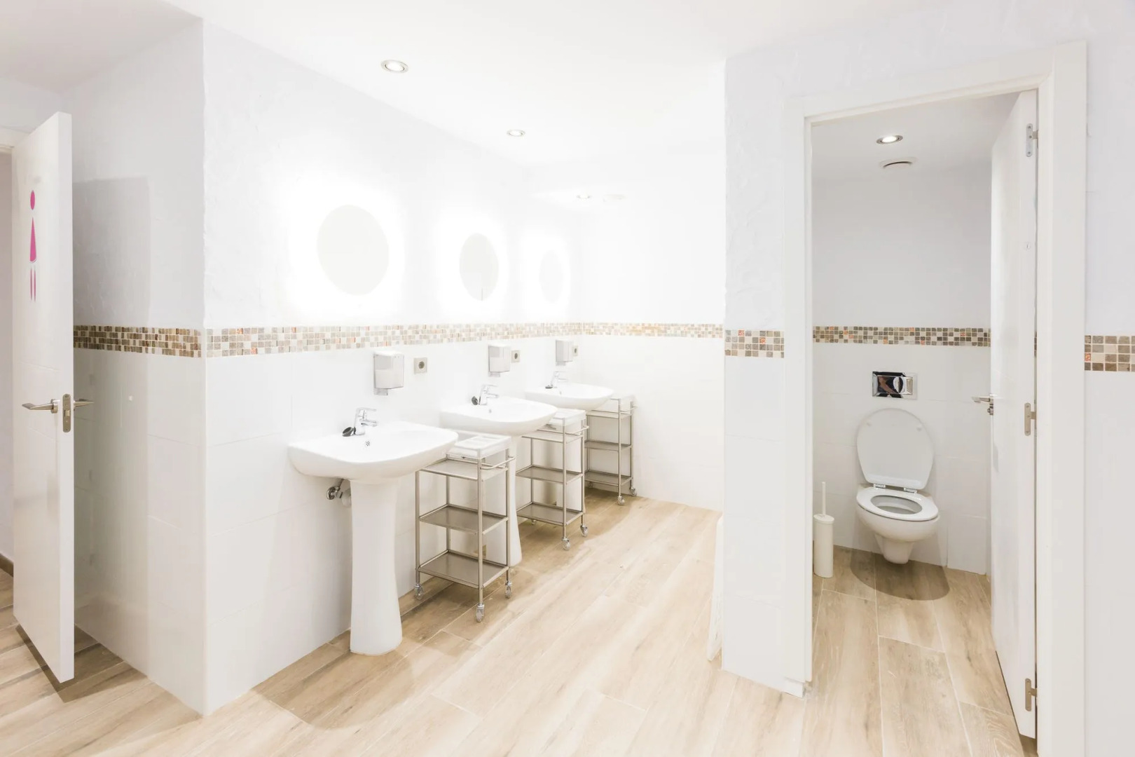 Y Hostel - Albergue Juvenil