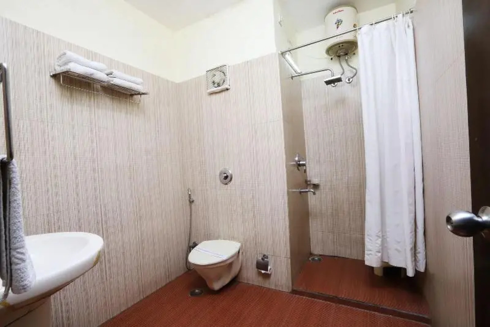 Hotel Radhika Regency