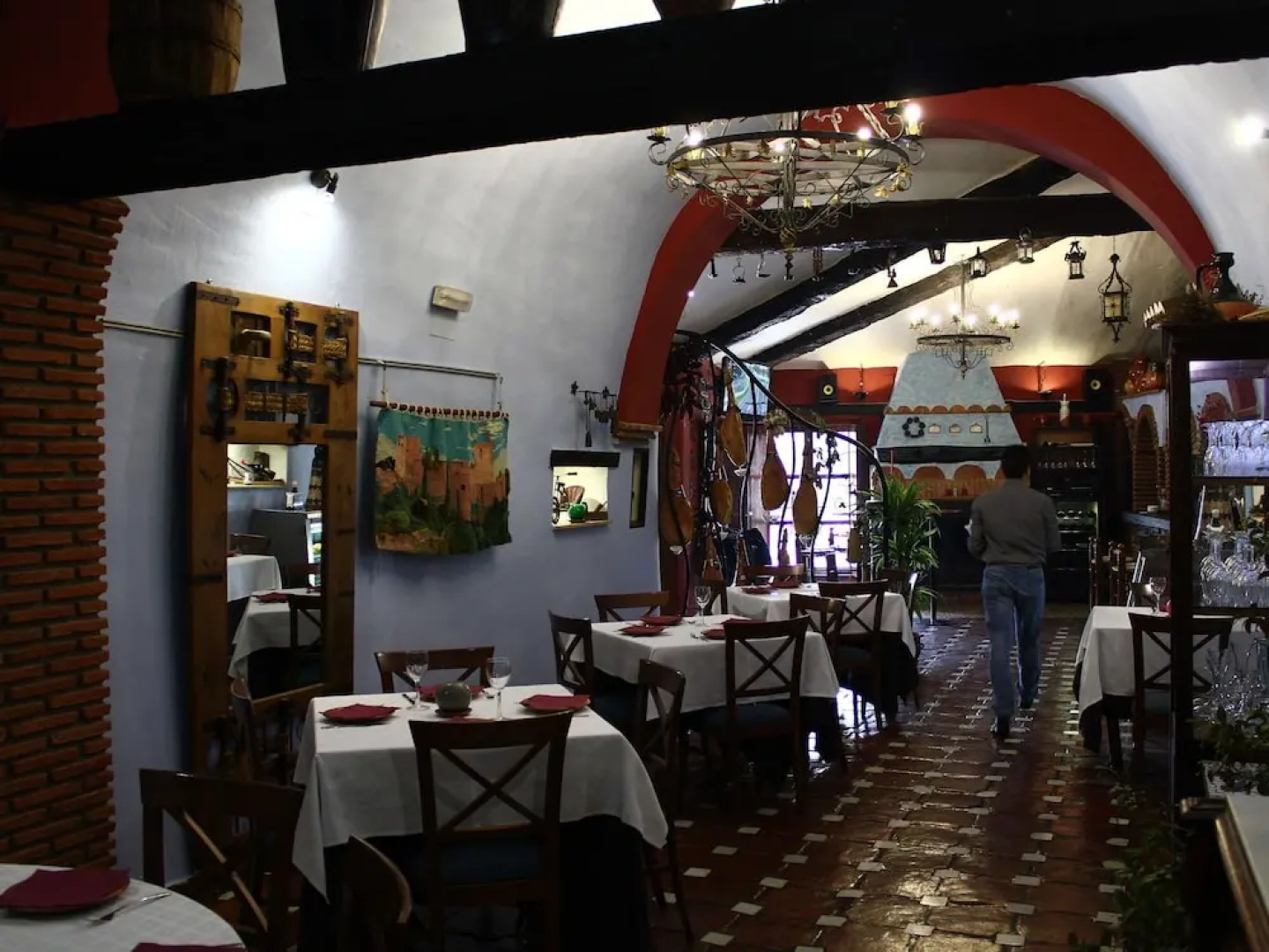 Rustic Cave House in Alcudia de Guadix With Pool