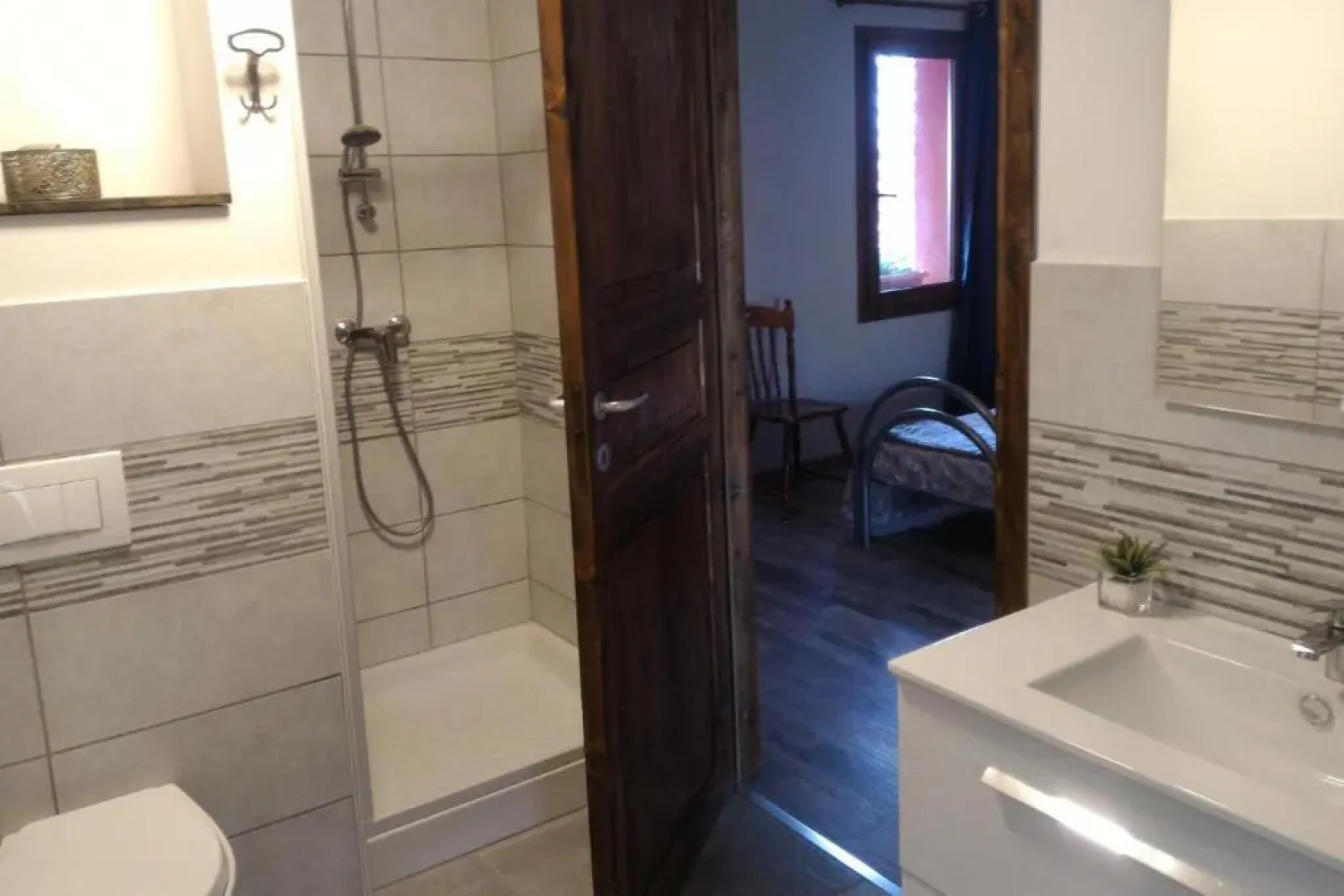 Corona Bed & Breakfast