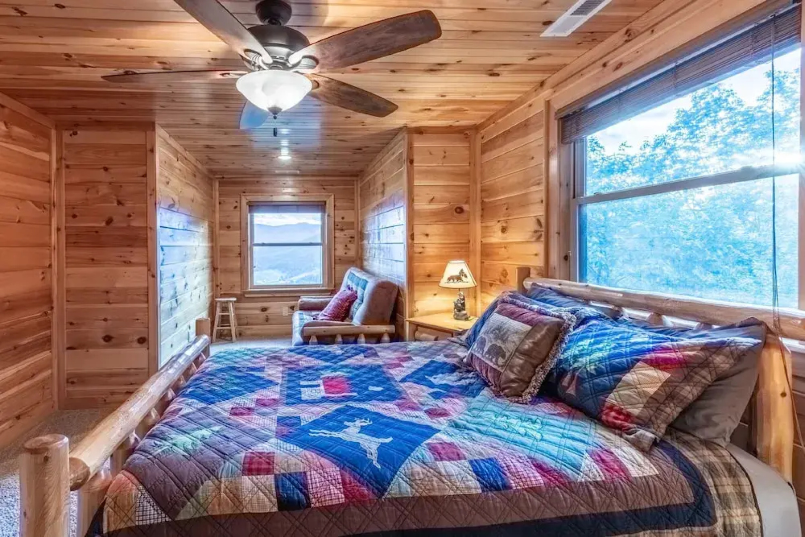 Luxury 4200 Sqft Log Cabin on 50 Acres Sleeps 16