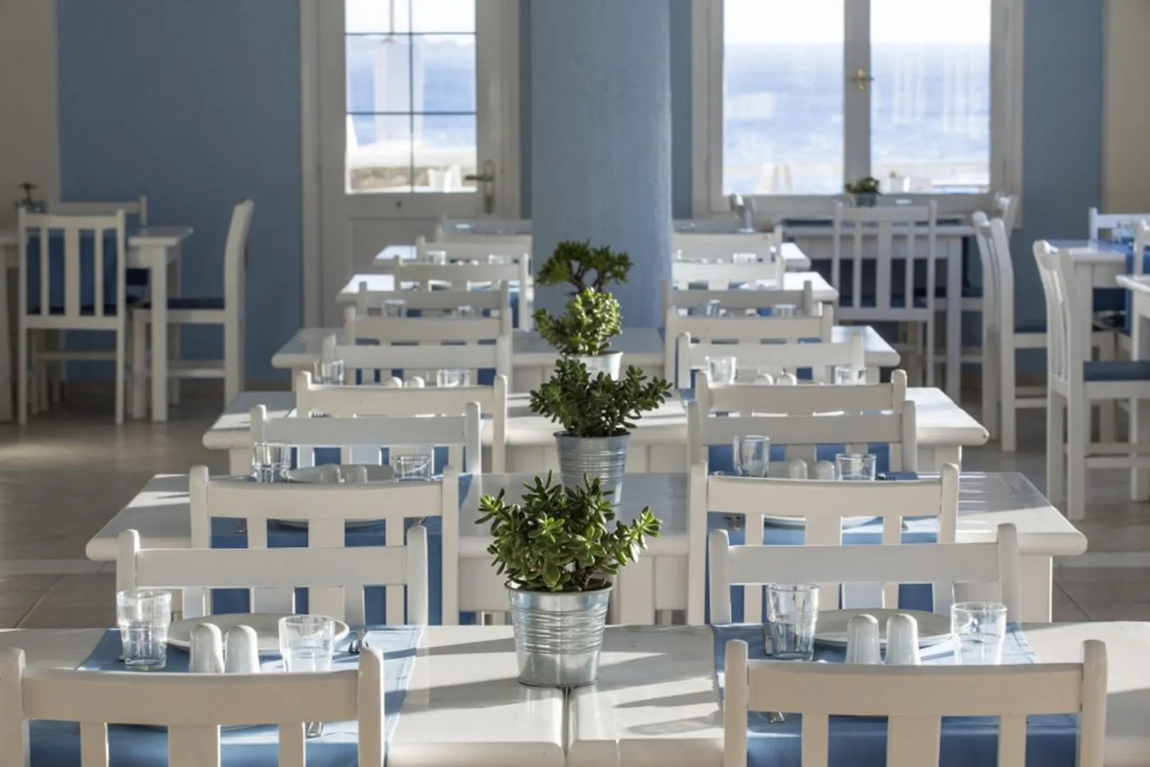 Manoulas Beach Mykonos Resort