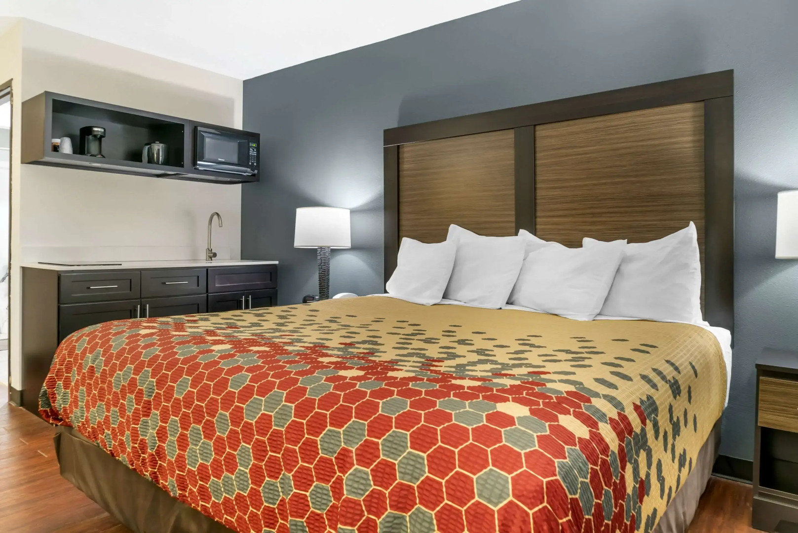 Econo Lodge Traverse City South