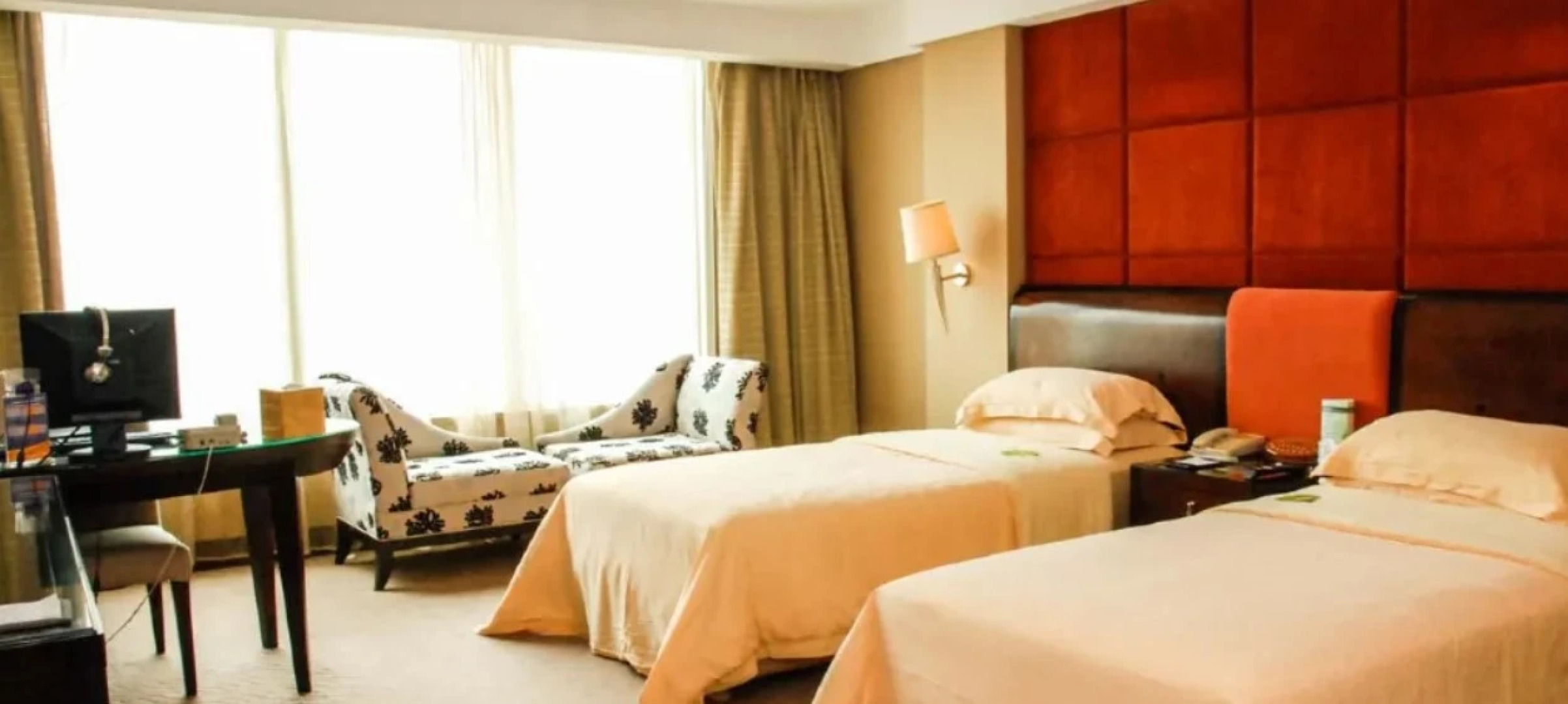 Chinflux Mandarin Hotel