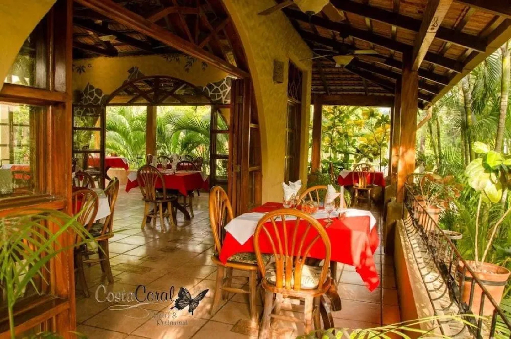 Hotel y Restaurante Costa Coral