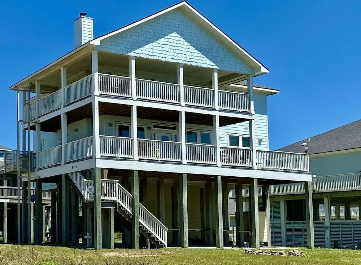 Janie's by RedAwning