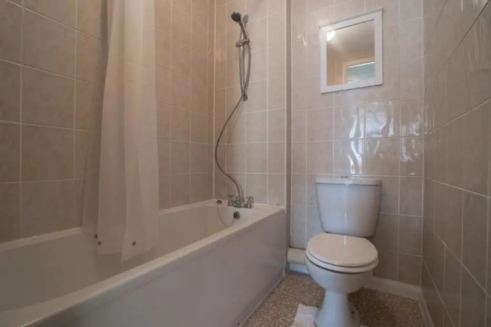 2 bedroom serviced & equipped house