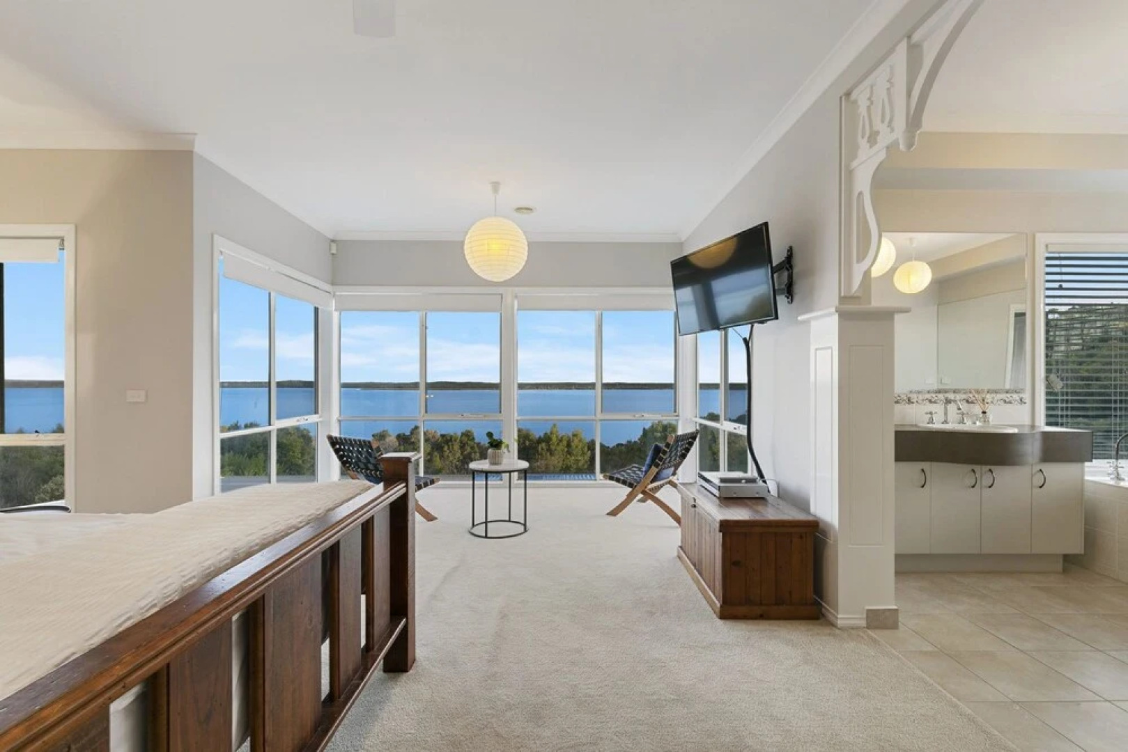 Waterview Estate - Free Wifi, Amazing Ocean Views