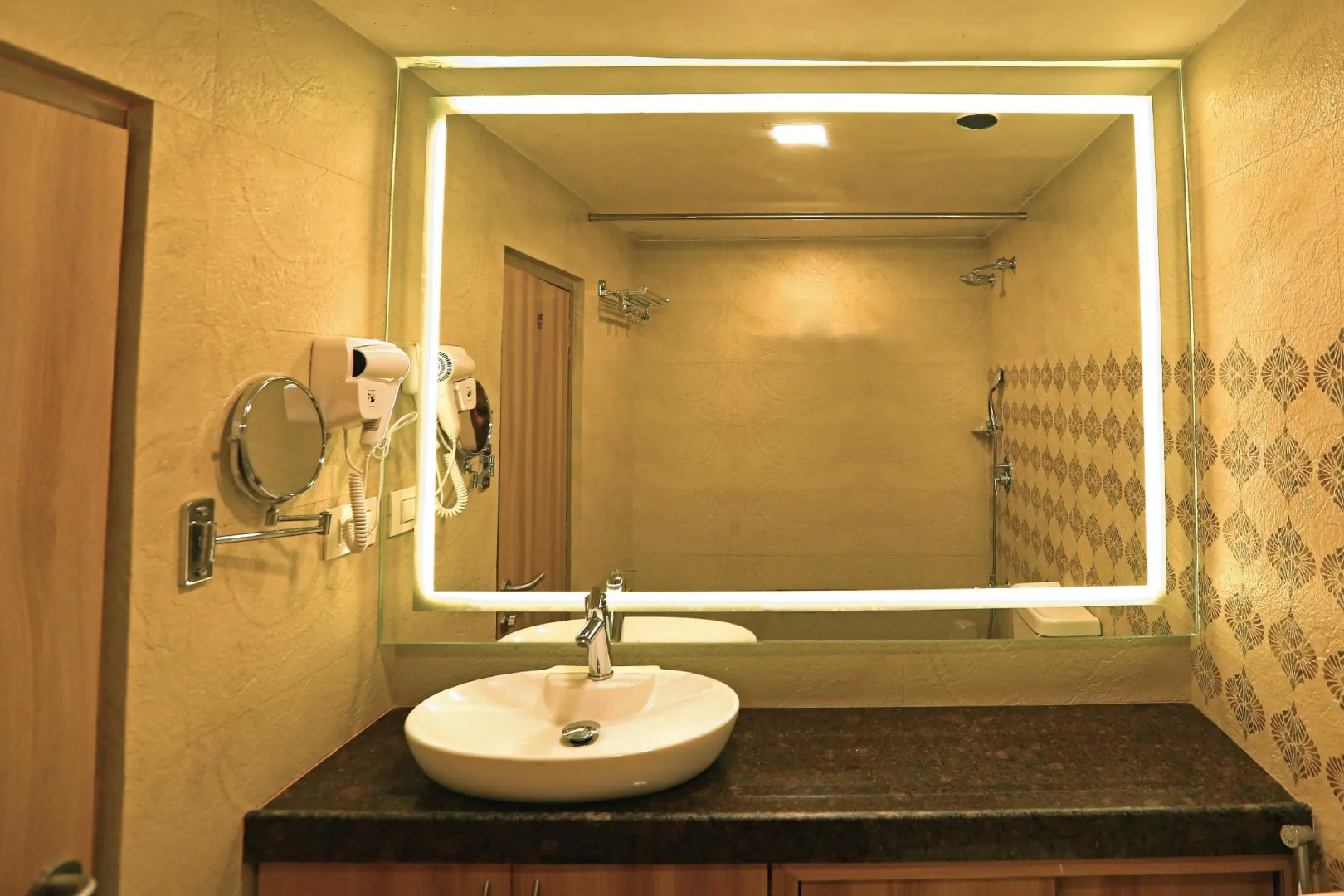Gulf Hotel Colaba