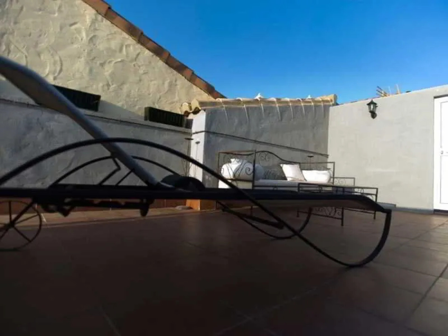 Hospederia Almundo by Alexandra Realty