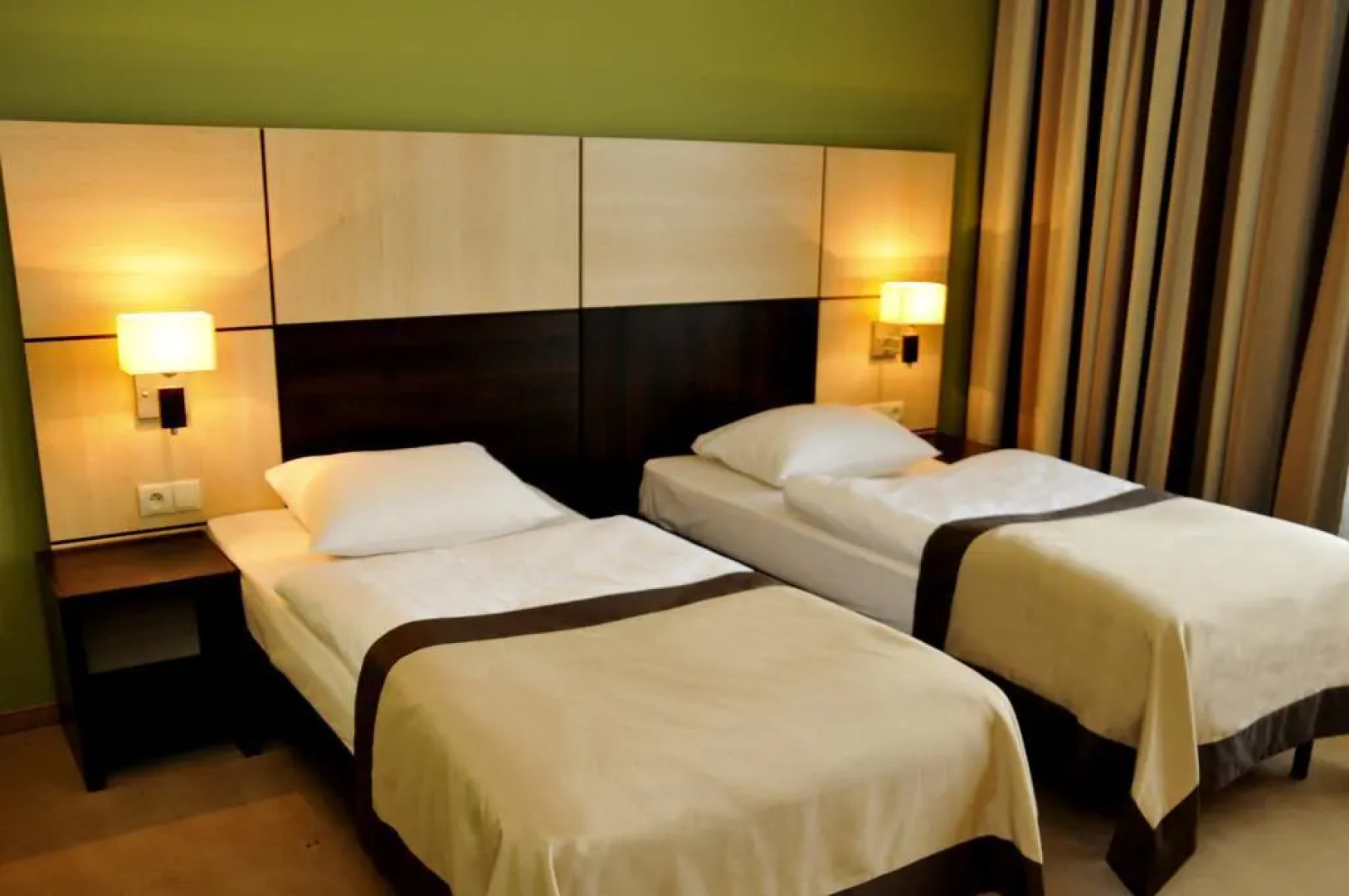 Отель Ruben Hotel