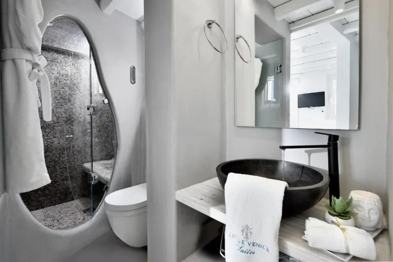 Little Venice Suites