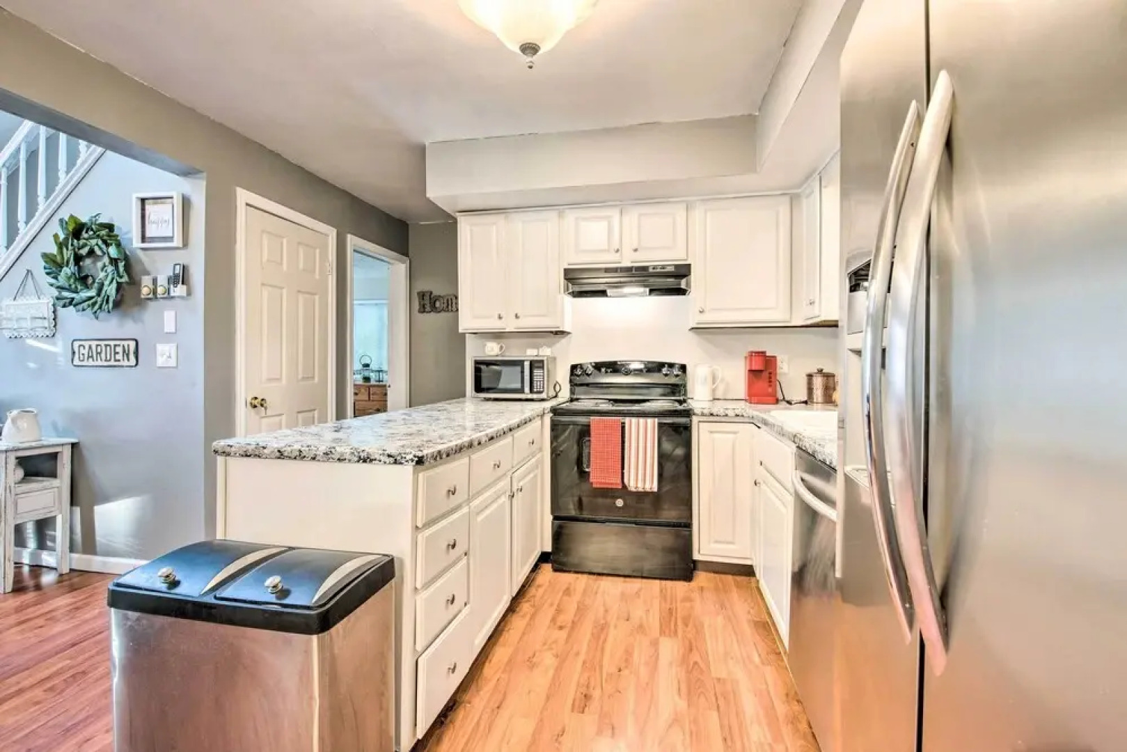 Poconos House w/ Large Deck, Gas Grill & Fire Pit!