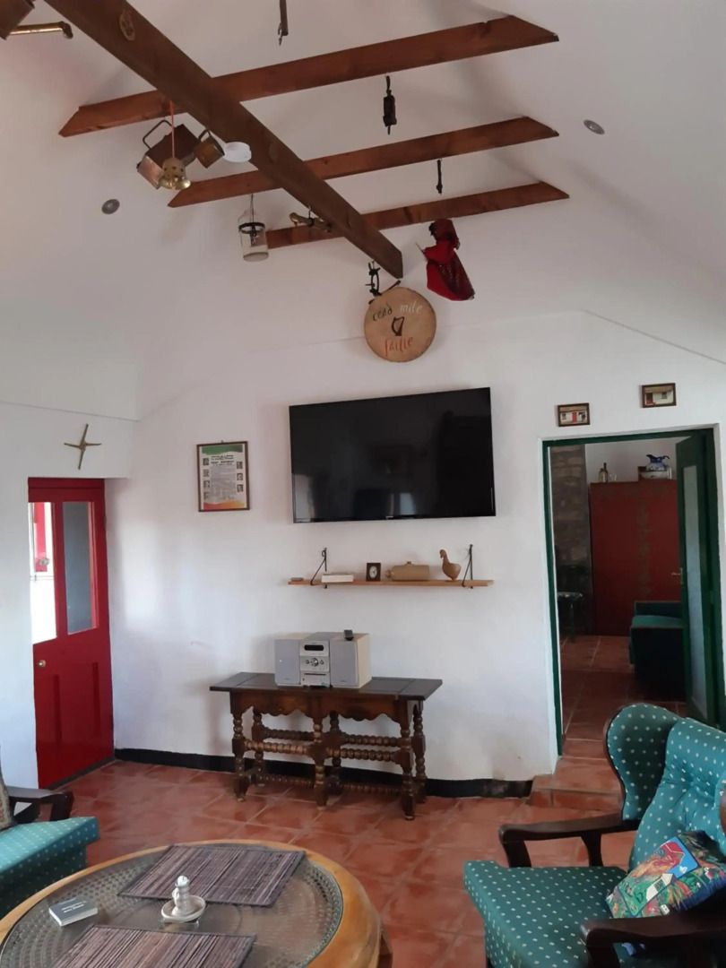 Beautifully Restored Cottage, Doochary