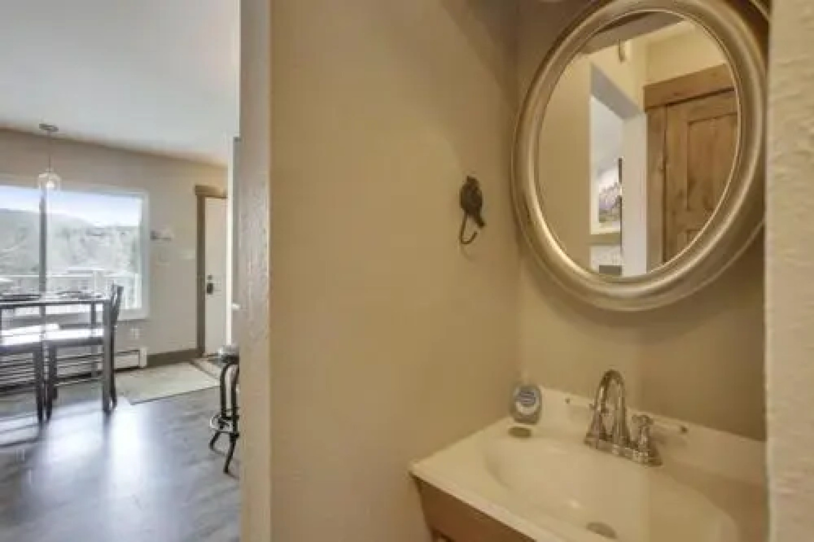 Tannhauser Condominiums