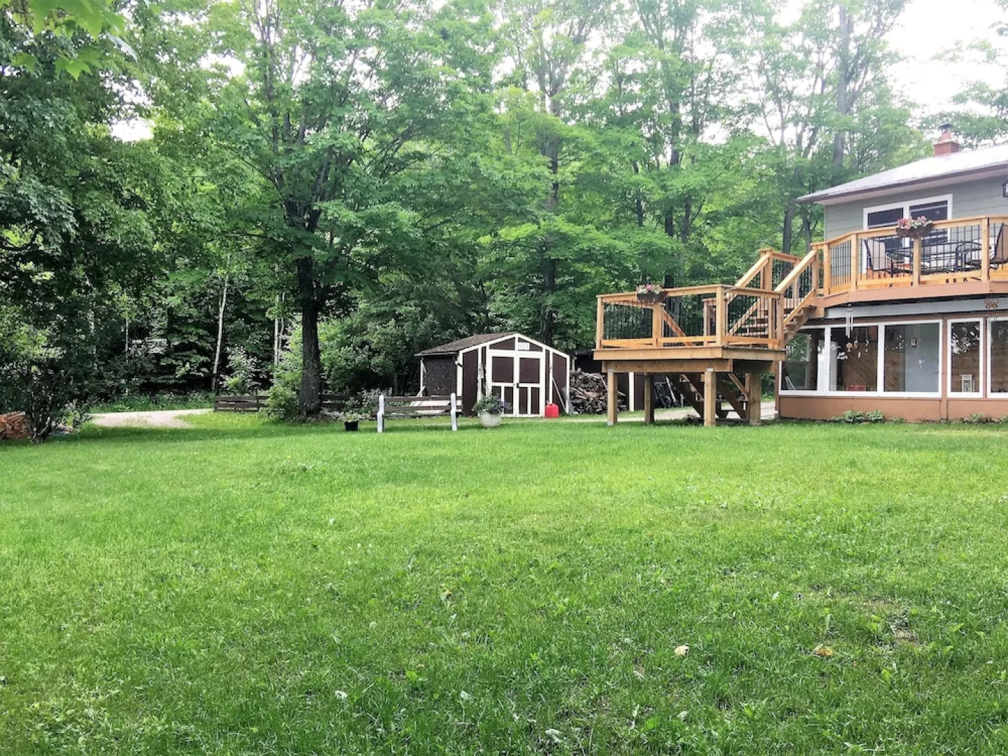 TO Stays - Waterfront Lake House Retreat