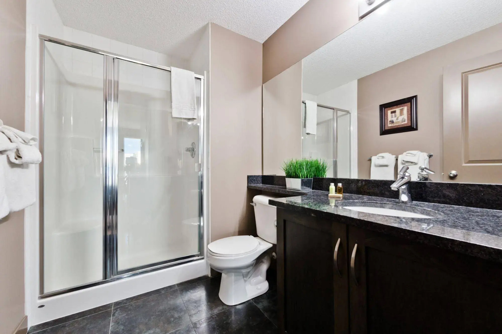 Fastlane Suites in Riverfront