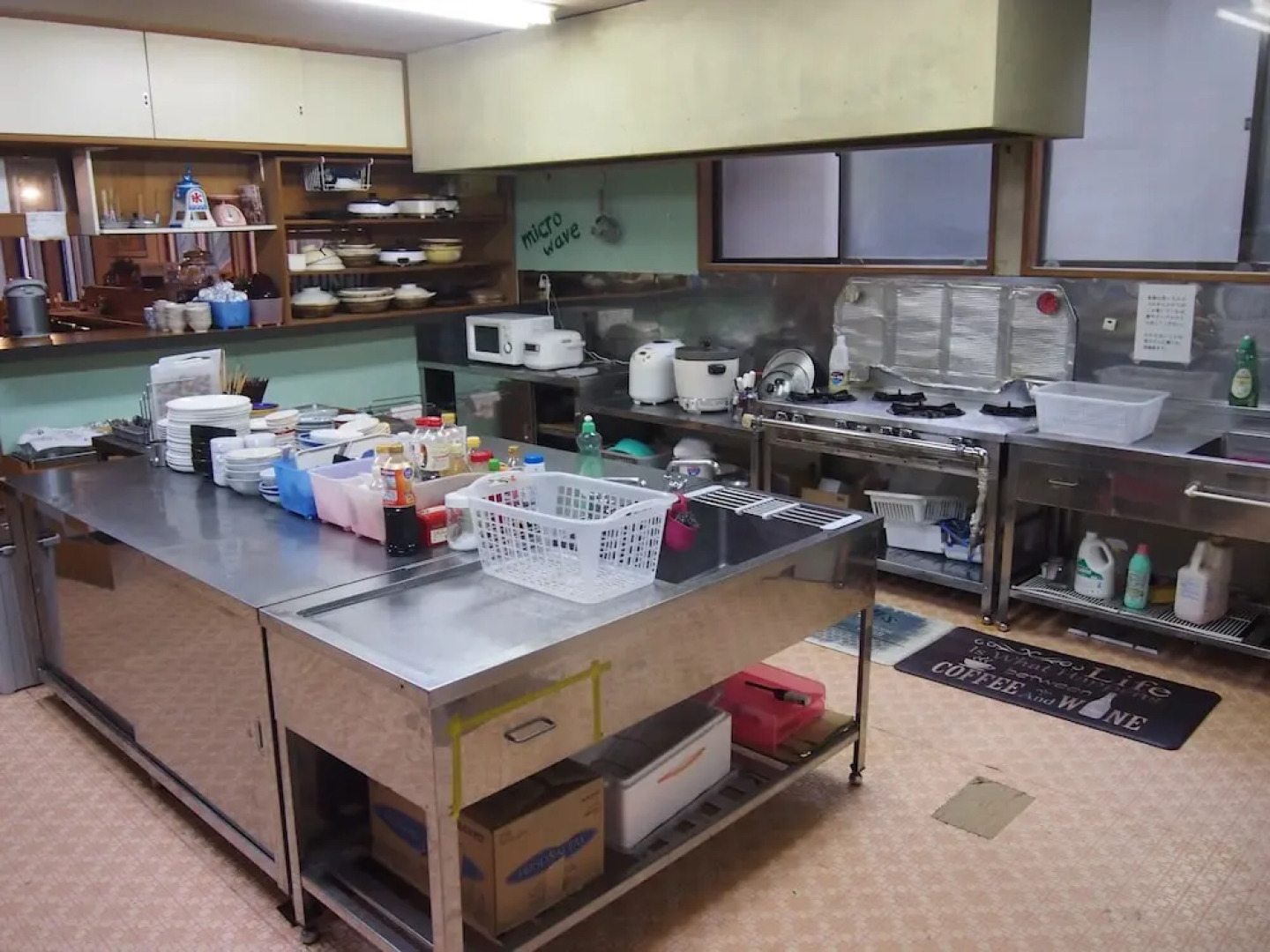 Mountain Lodge at 1,400m Hütte Jil Shirakabako