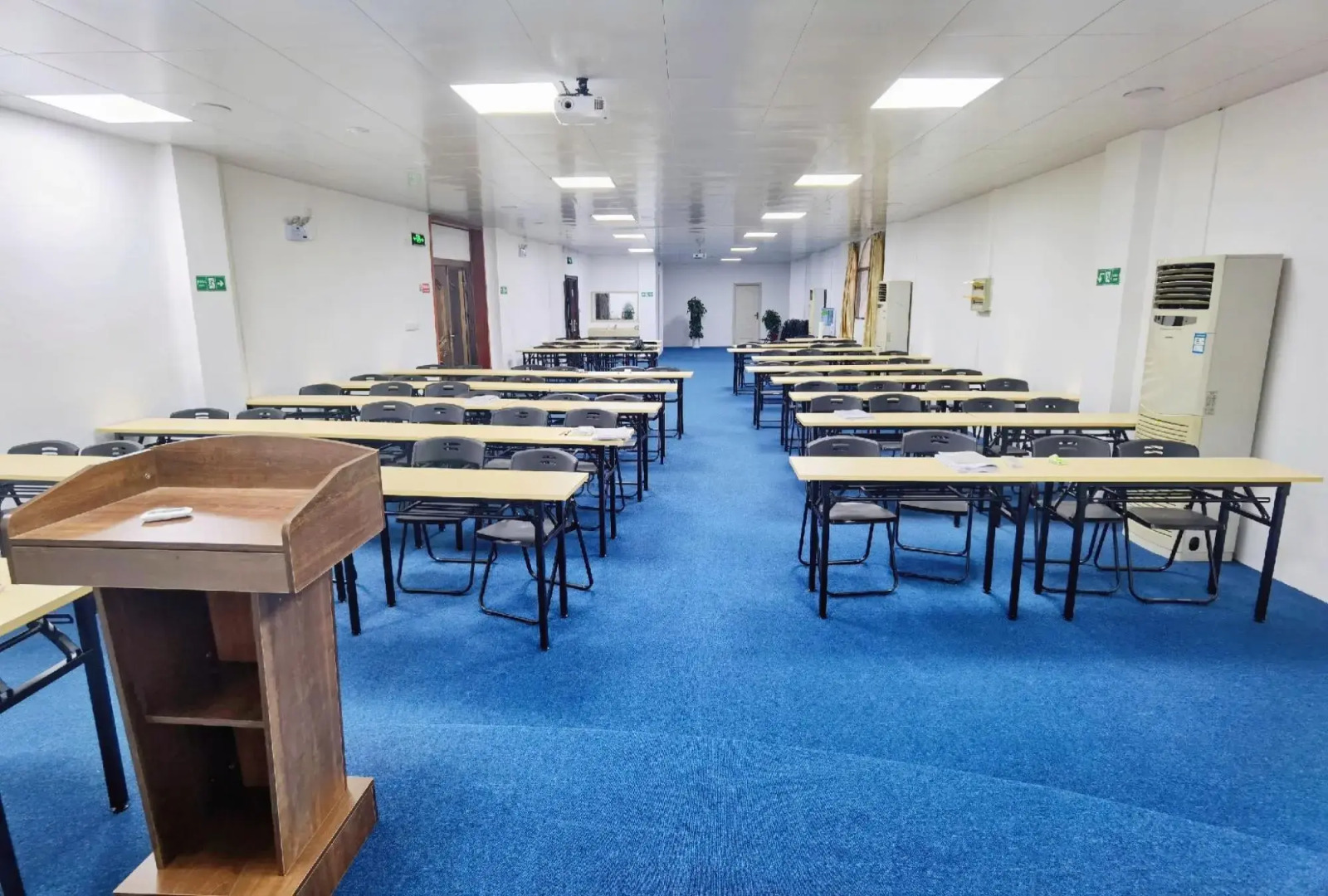 Xianning Chengyue Business Hotel