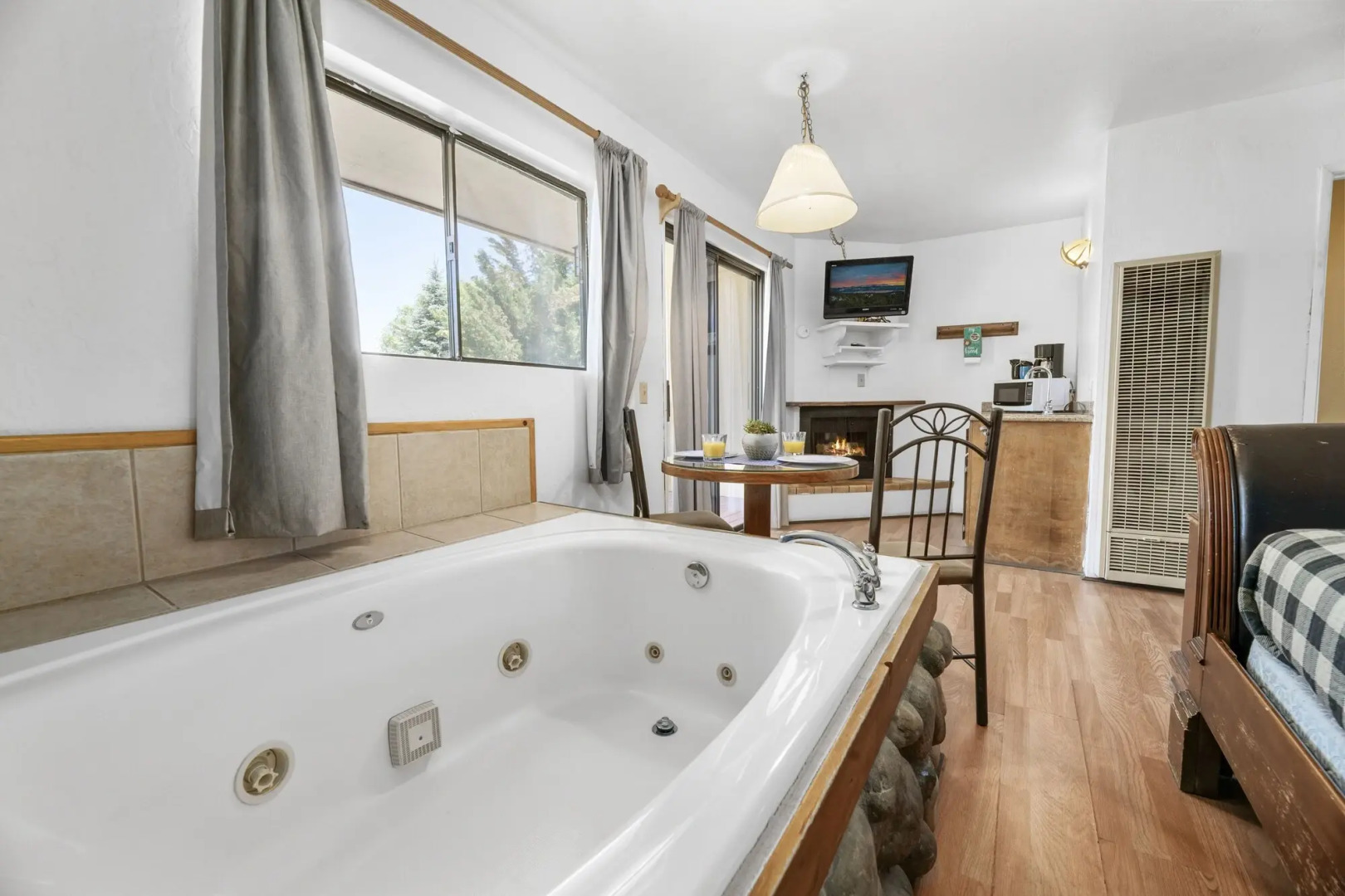 Big Bear Lakefront Lodge