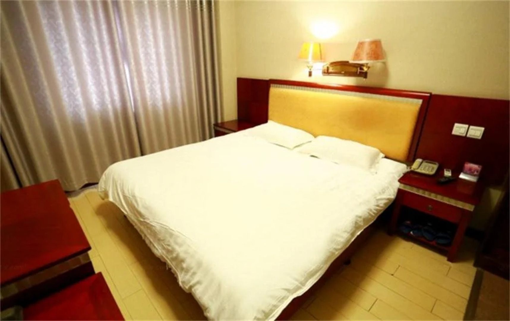 Pai Hotel Bengbu Train Station