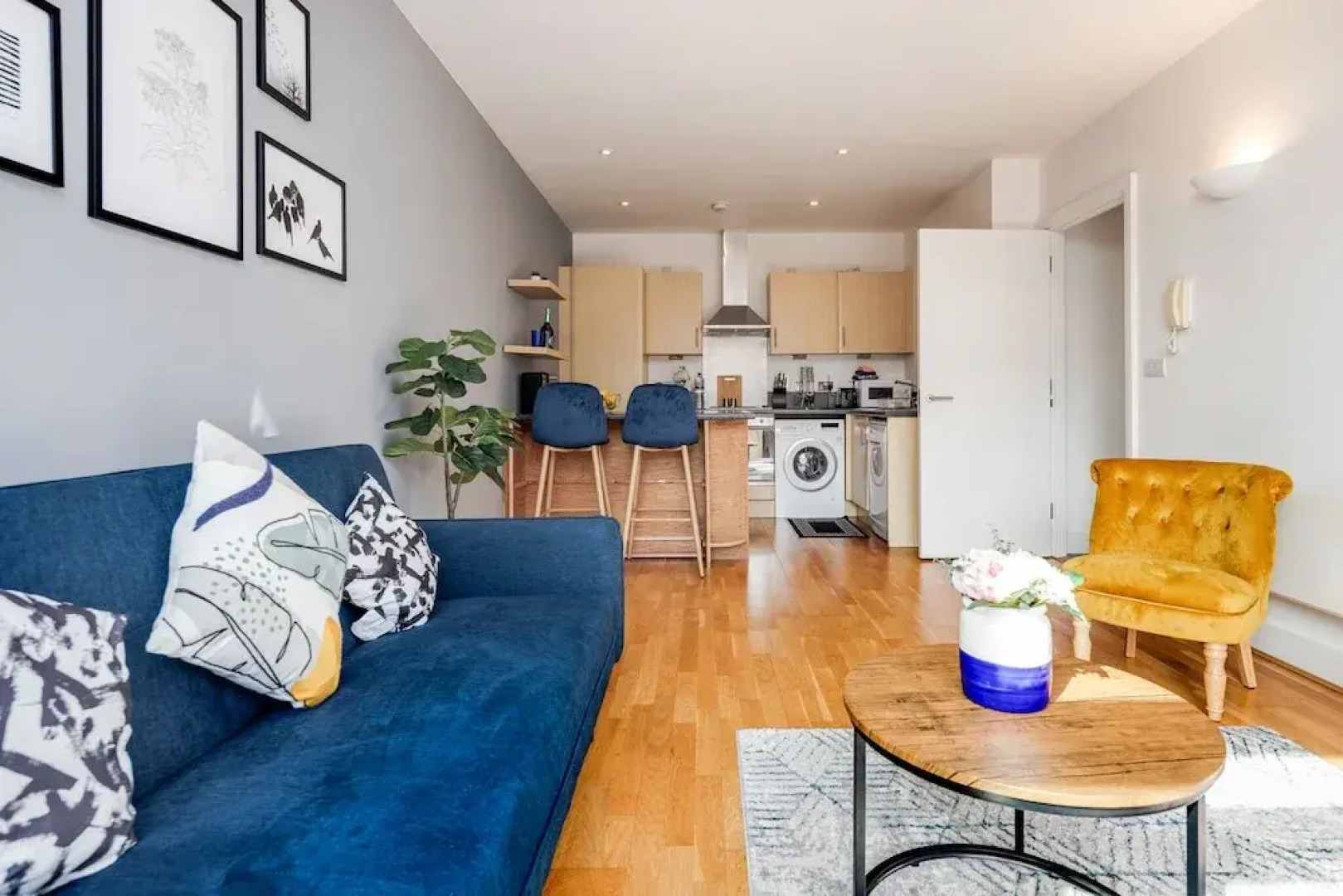 Cloud9stayz at The Charles 01 & 02