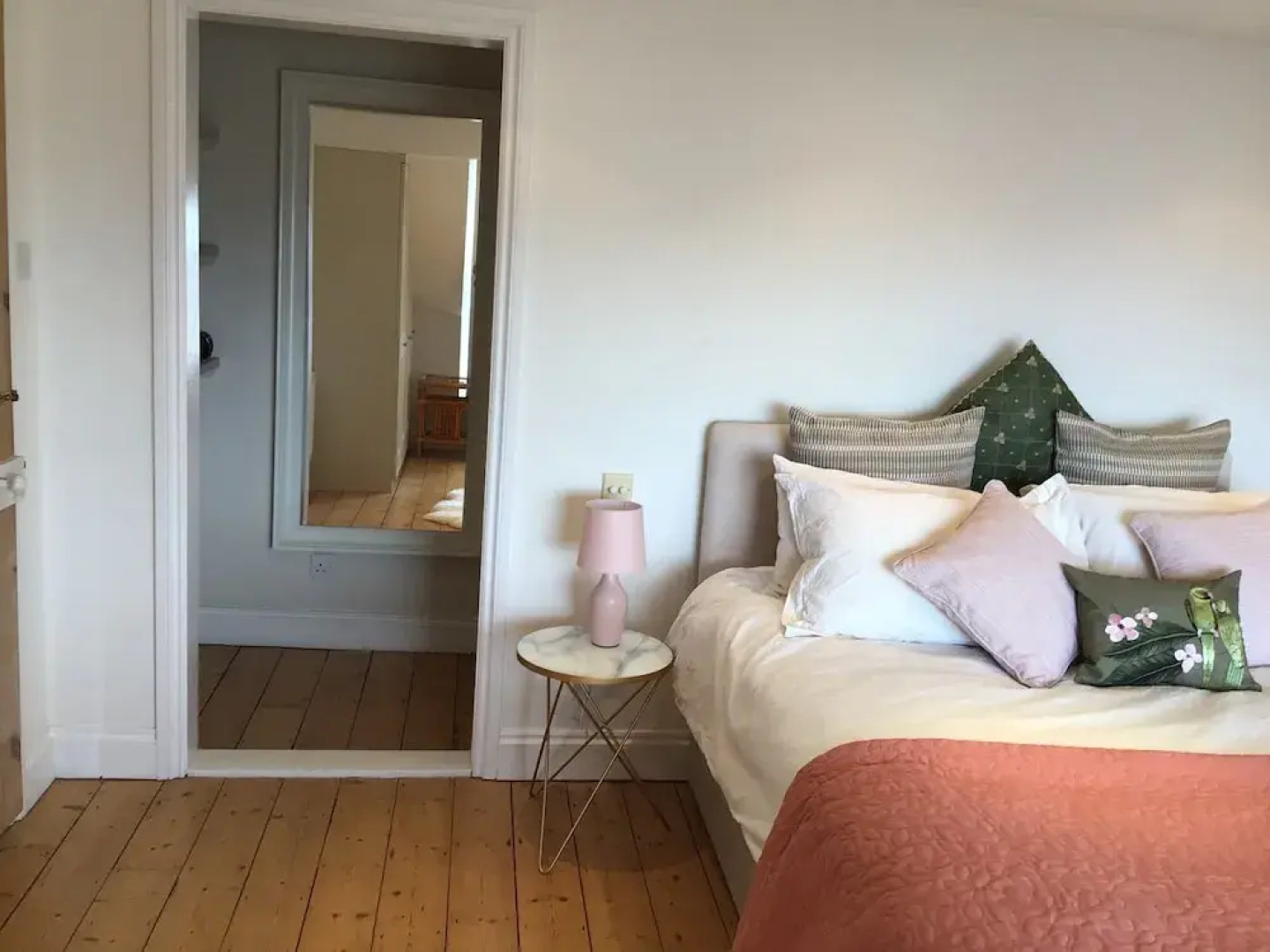 Sea Vista Overlooks Beach With Stunning sea Views