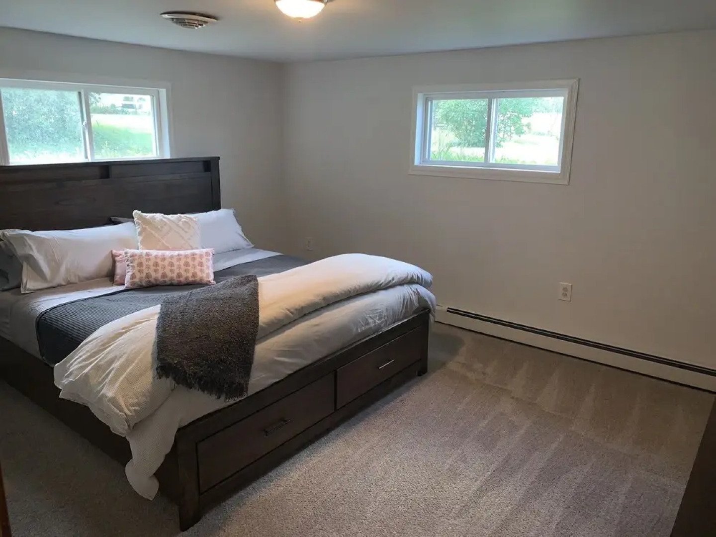 Hobbit House On A Gentleman's Farm 3 Bedroom Farmhouse by Redawning