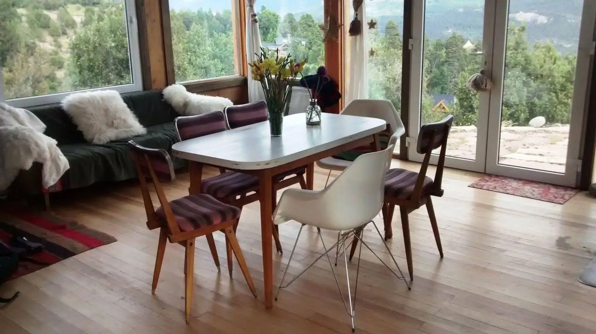 Un Vistón Modern Mountain Home