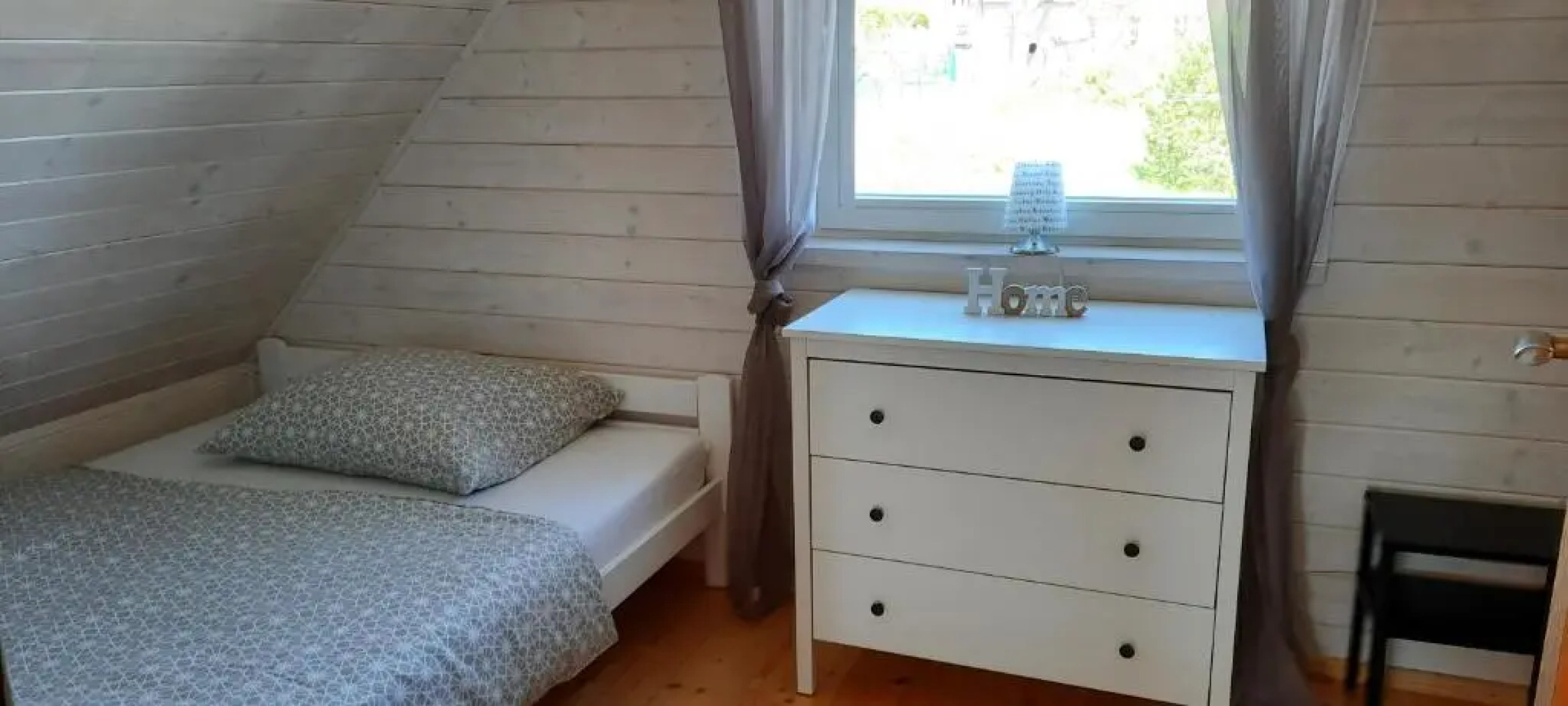 Szary Domek Nad Jeziorem 2