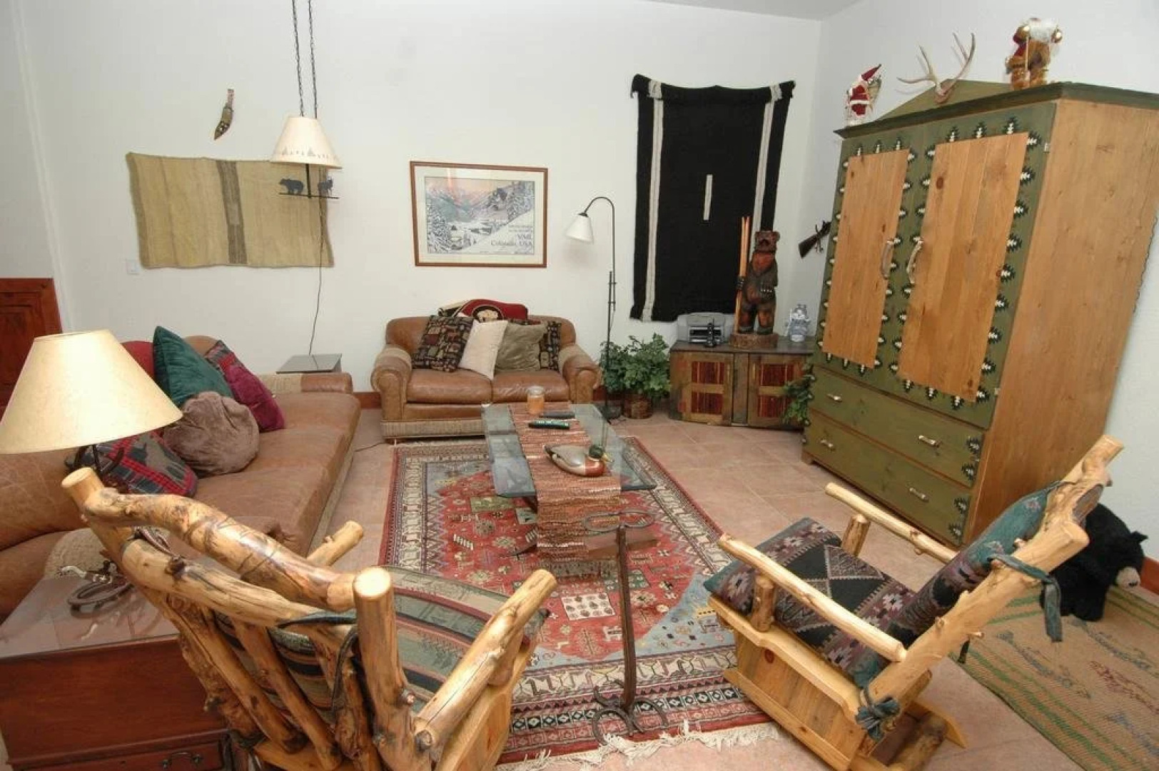 Robason 6 Bedroom Home by RedAwning