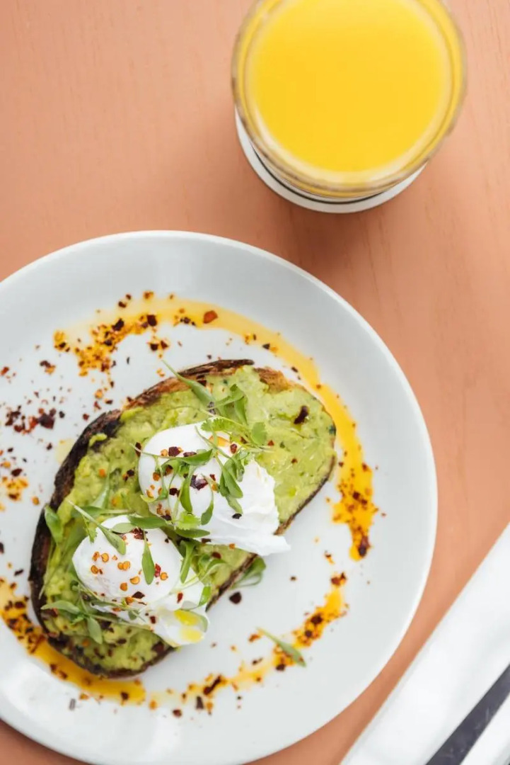 Montcalm East, Autograph Collection