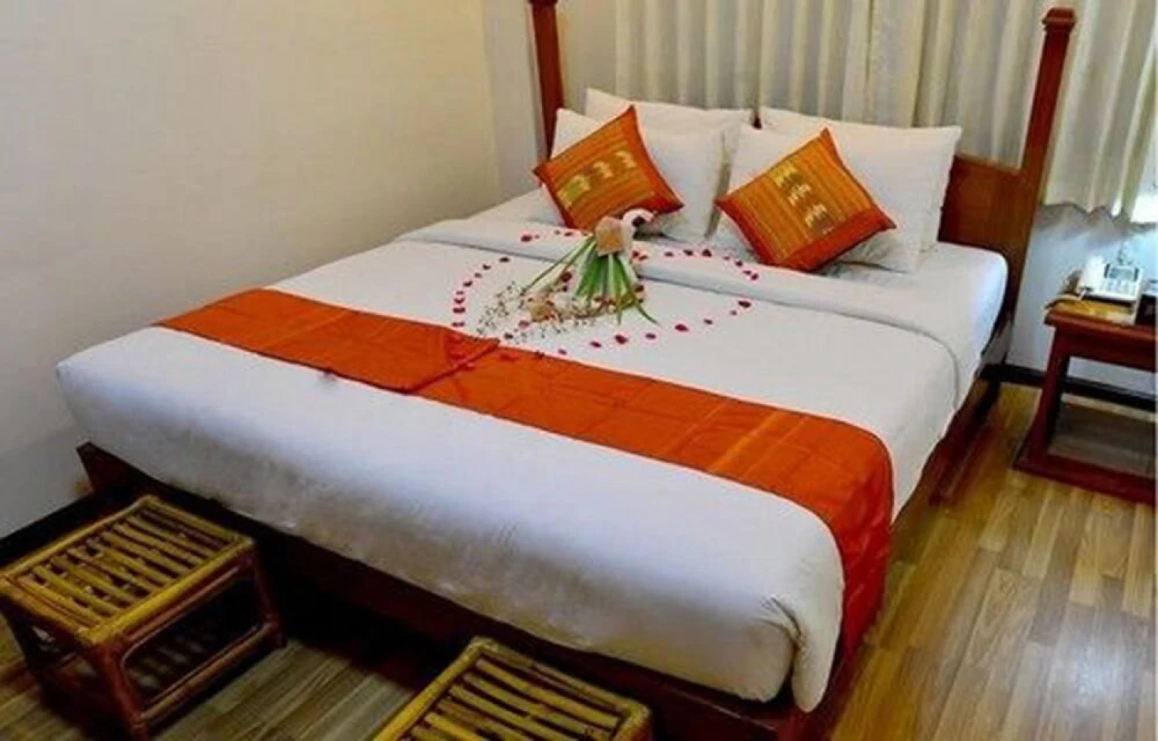 Six Stars Guest House