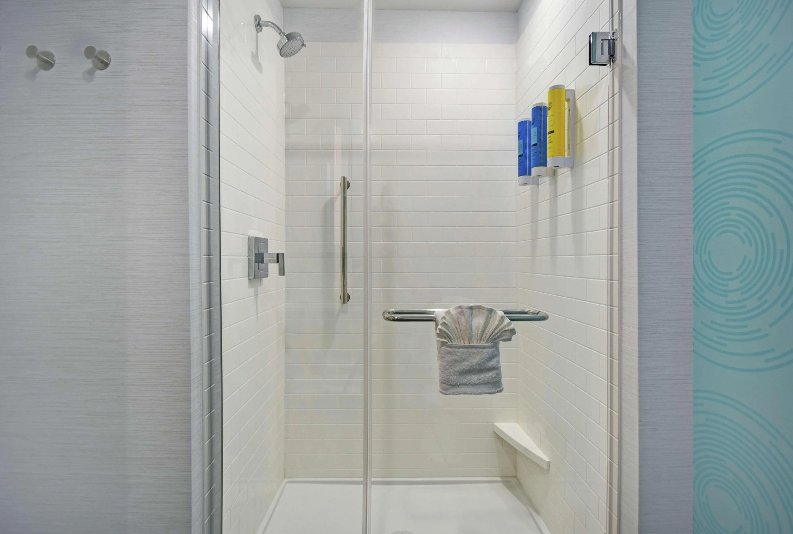 Tru by Hilton Grand Rapids Airport