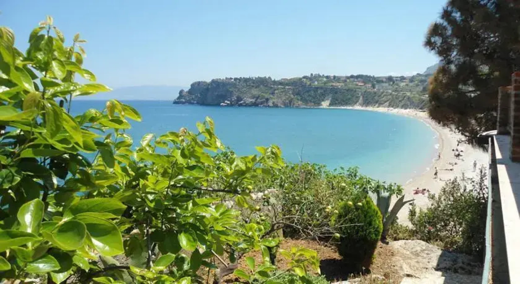 Villa Guidaloca on the beach