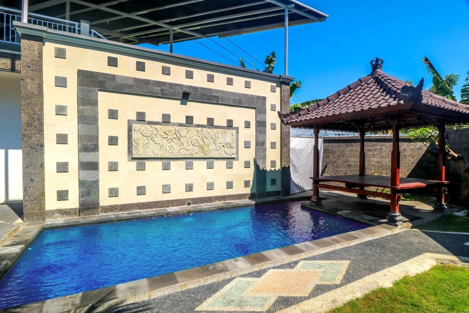 De Loran Hotel by OYO Rooms